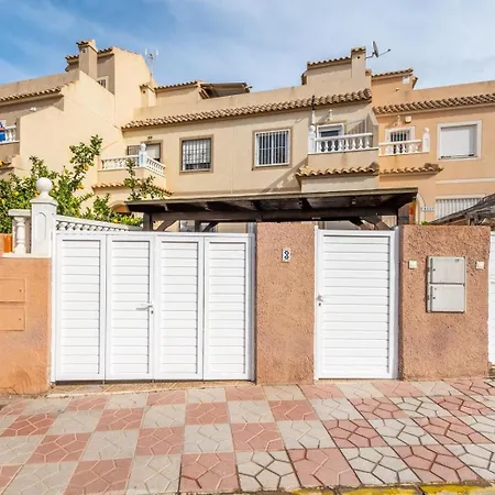 Casa Dario Con Terraza Y Barbacoa En *